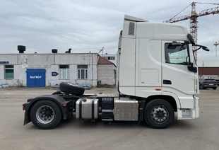 DONGFENG GX DFH4180 (МРМ 18т) ТЯГАЧ 4×2